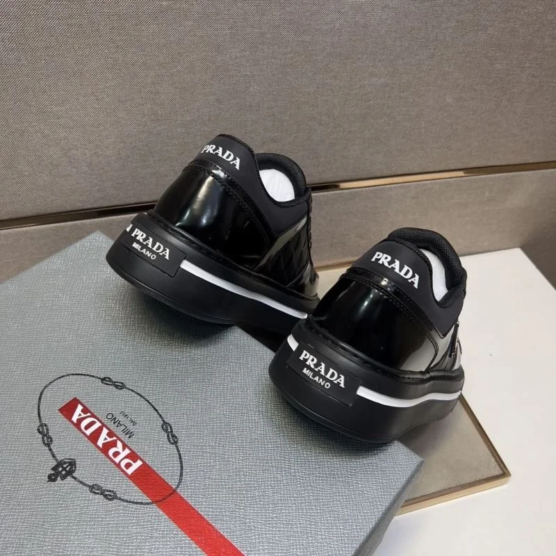 Fashionable Prada Low Shoes 35440