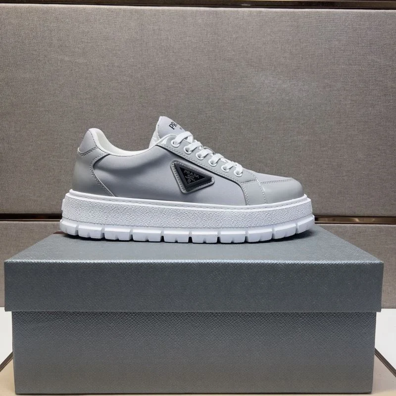 Cozy Prada Low Shoes 35454