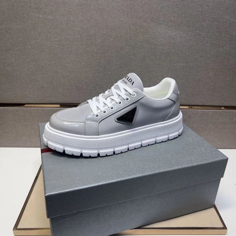 Cozy Prada Low Shoes 35454
