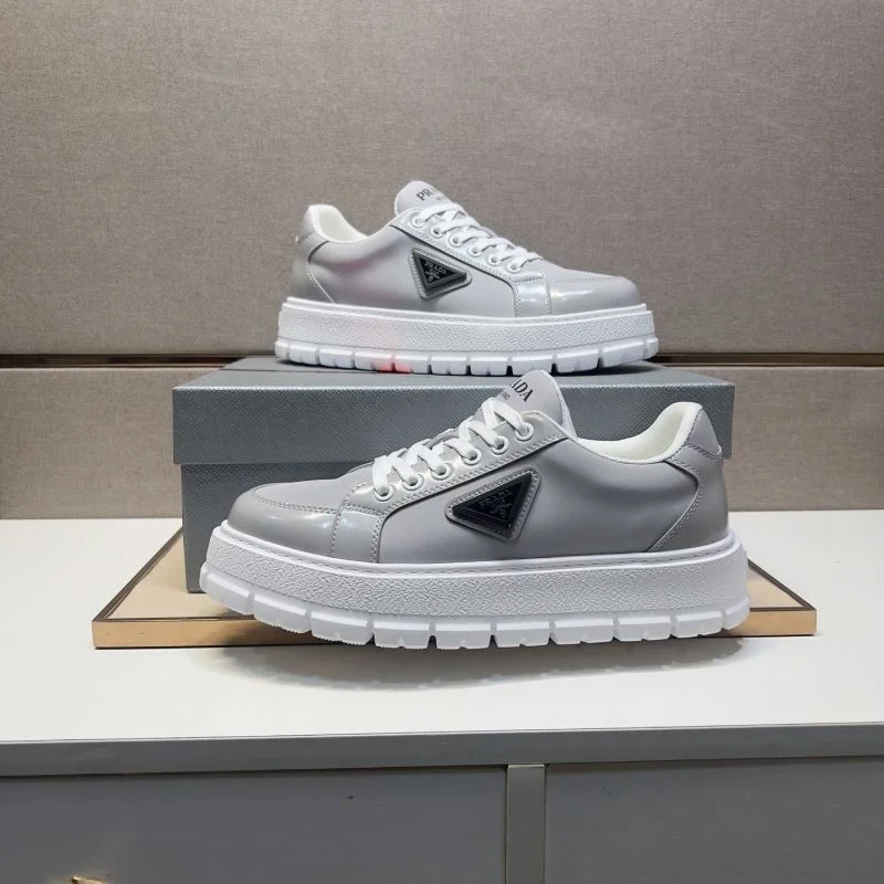 Cozy Prada Low Shoes 35454