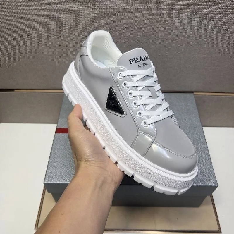 Cozy Prada Low Shoes 35454