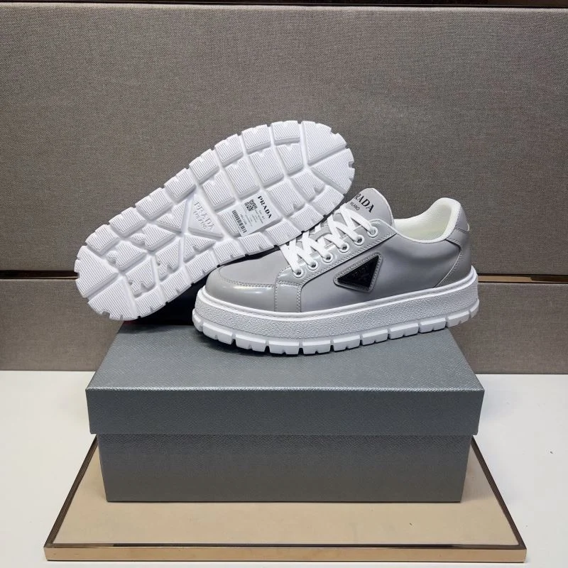 Cozy Prada Low Shoes 35454