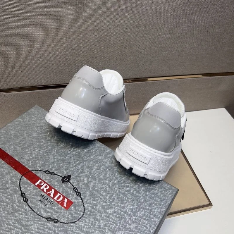 Cozy Prada Low Shoes 35454