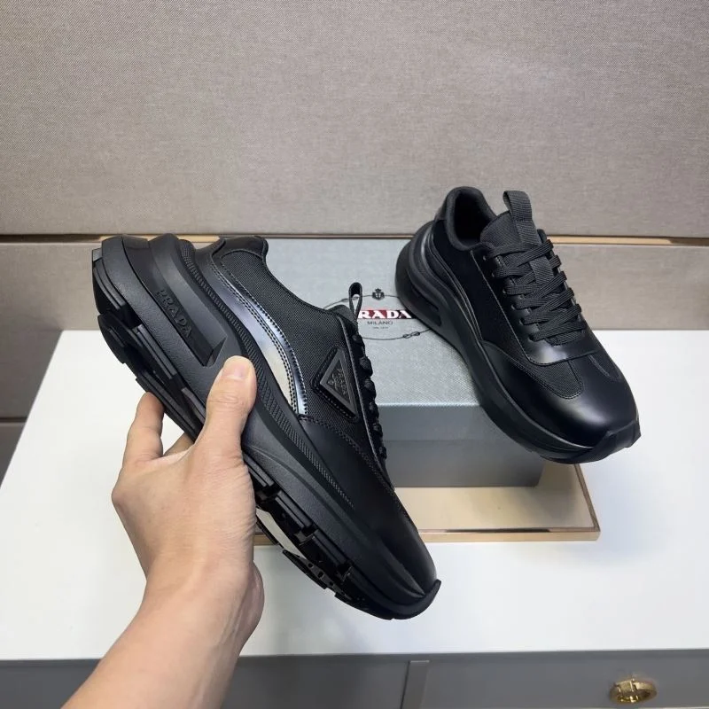 Prada Low Shoes Unisex 35445
