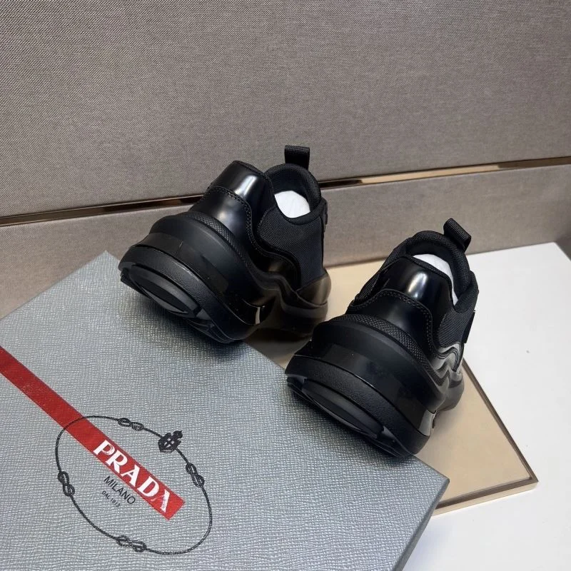 Prada Low Shoes Unisex 35445