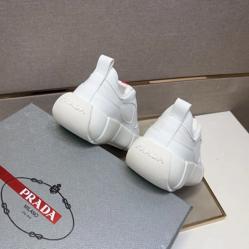 Lightweight Prada Low Shoes 35438