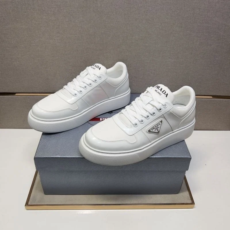 Comfortable Prada Low Shoes 35443