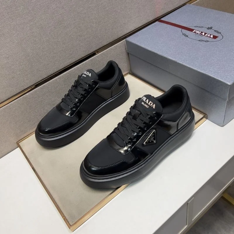 Prada Low Shoes Reliable 35453