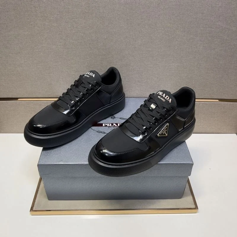 Prada Low Shoes Reliable 35453