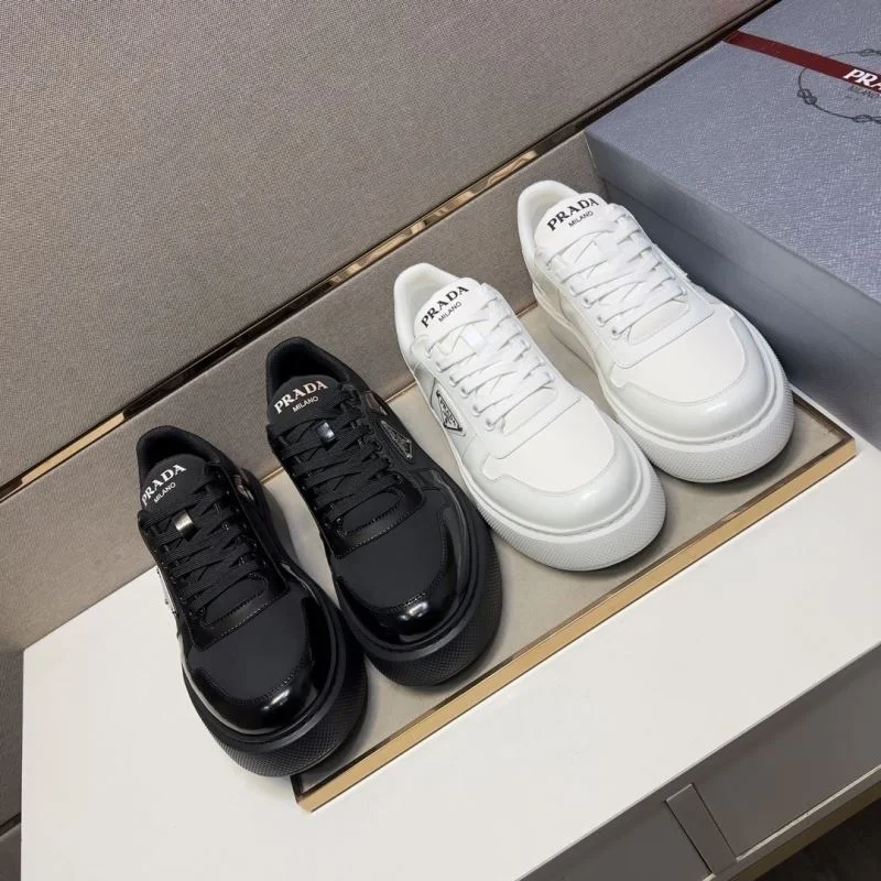 Prada Low Shoes Reliable 35453
