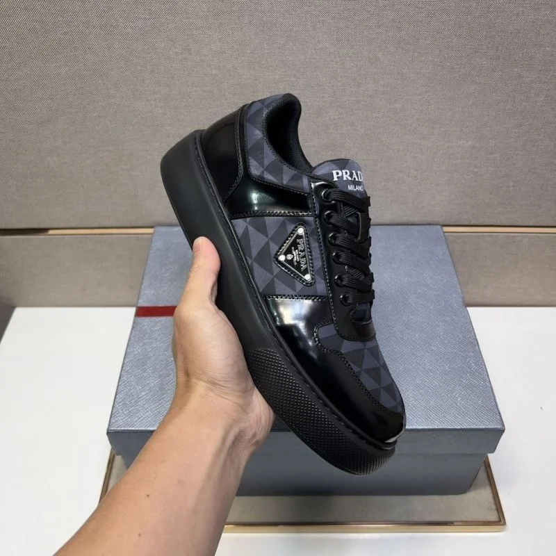UrbanStyle Prada Low Shoes 35441