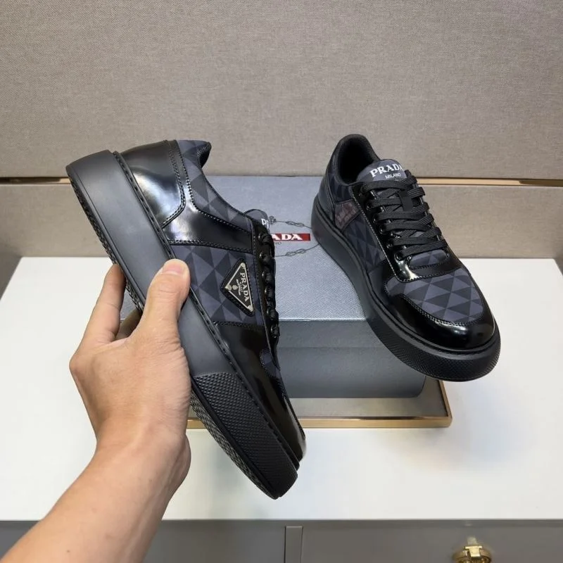 UrbanStyle Prada Low Shoes 35441