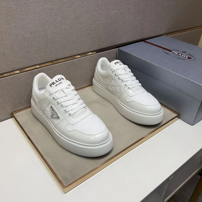 Prada Low Shoes DailyWear 35447