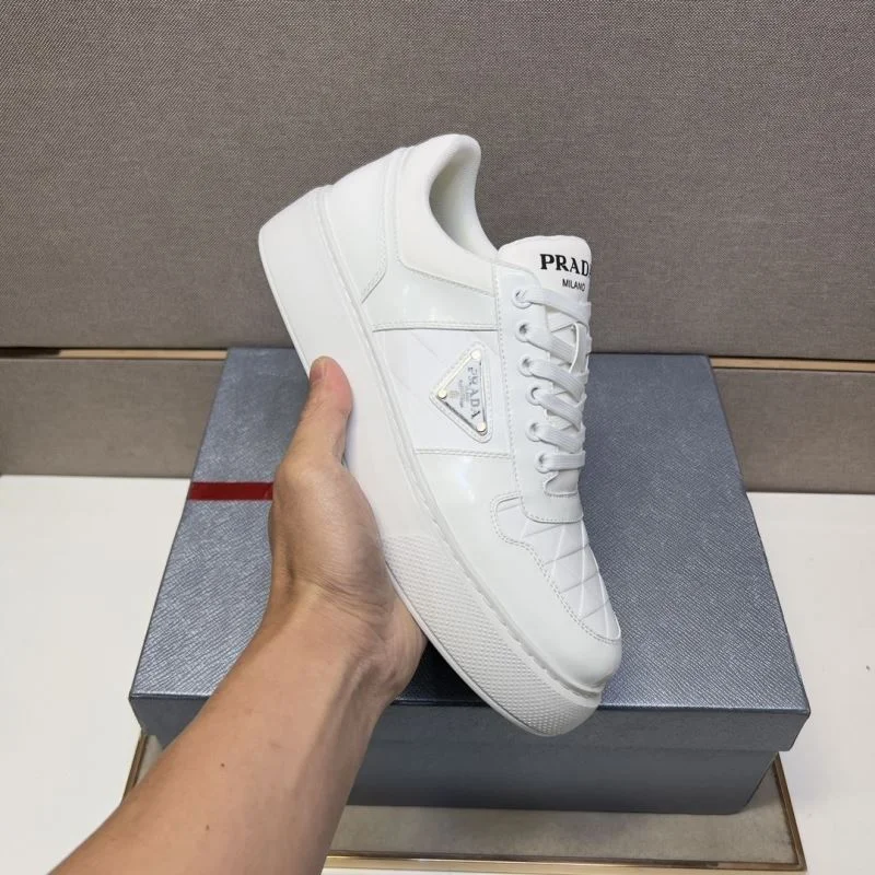 Prada Low Shoes DailyWear 35447