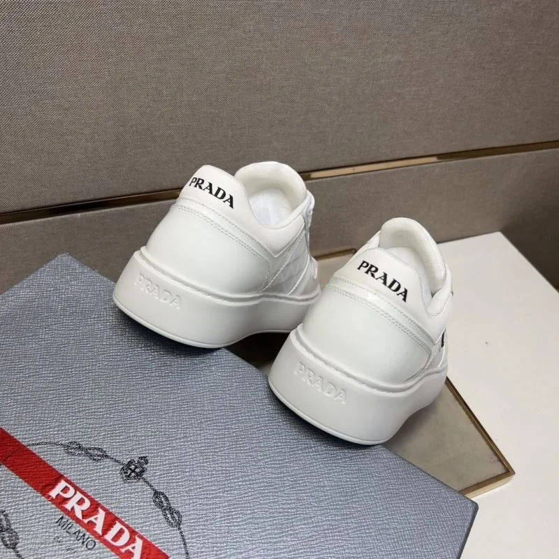 Prada Low Shoes DailyWear 35447