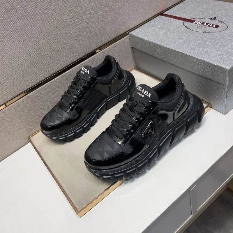 RelaxedFit Prada Low Shoes 35452