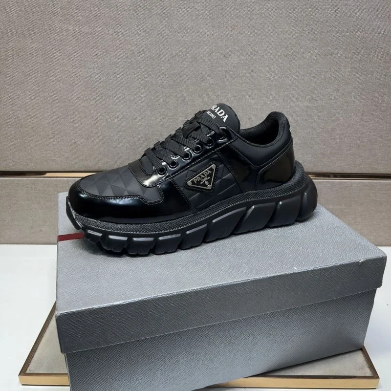 RelaxedFit Prada Low Shoes 35452