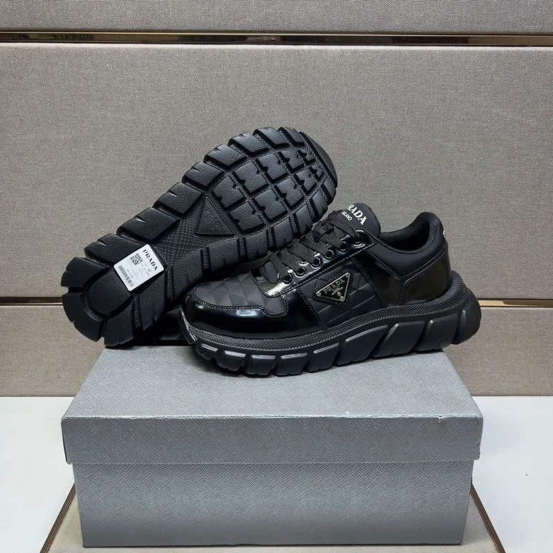 RelaxedFit Prada Low Shoes 35452