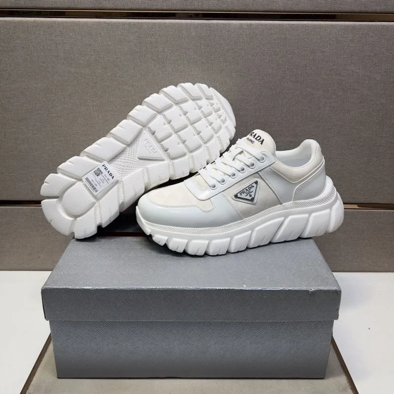Prada Low Shoes Breathable 35427