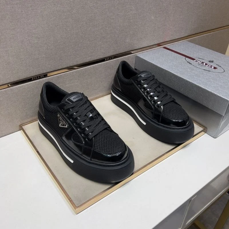 Prada Low Shoes Elegant 35426