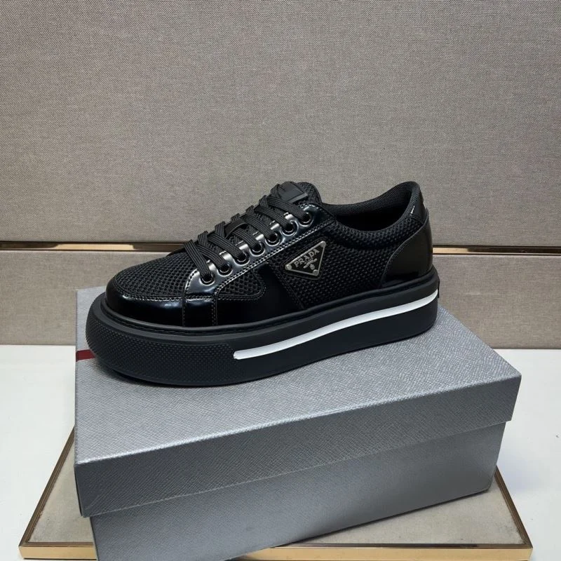 Prada Low Shoes Elegant 35426