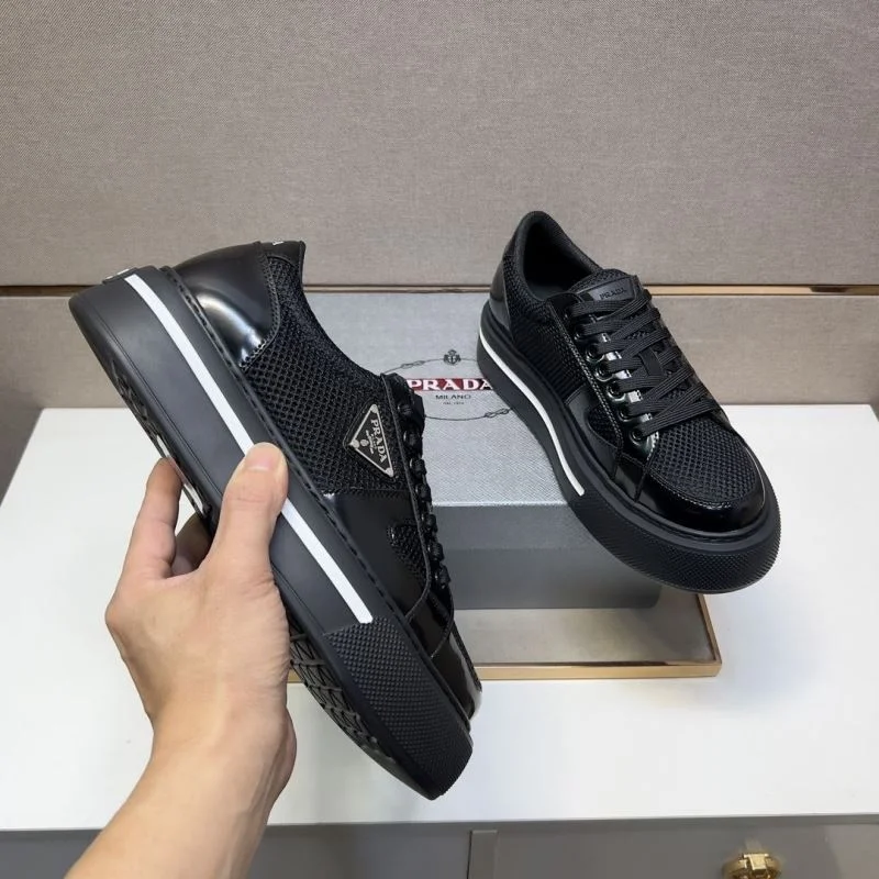 Prada Low Shoes Elegant 35426