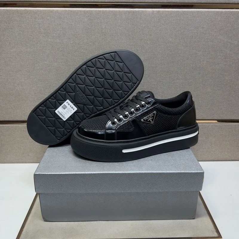Prada Low Shoes Elegant 35426