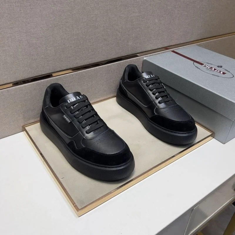 Compact Prada Low Shoes 35424