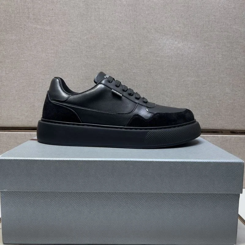 Compact Prada Low Shoes 35424