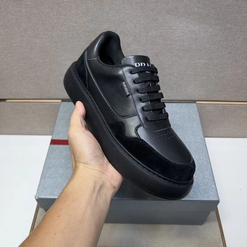 Compact Prada Low Shoes 35424