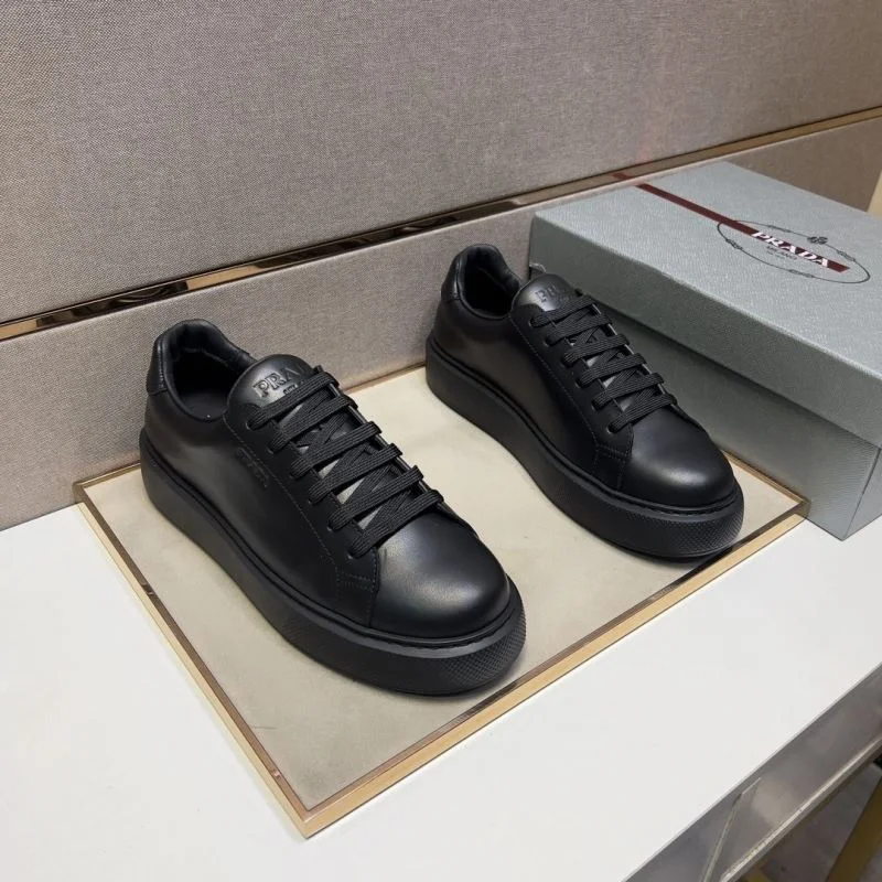 Prada Low Shoes ZipUp 35417