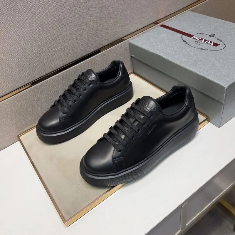 Prada Low Shoes ZipUp 35417