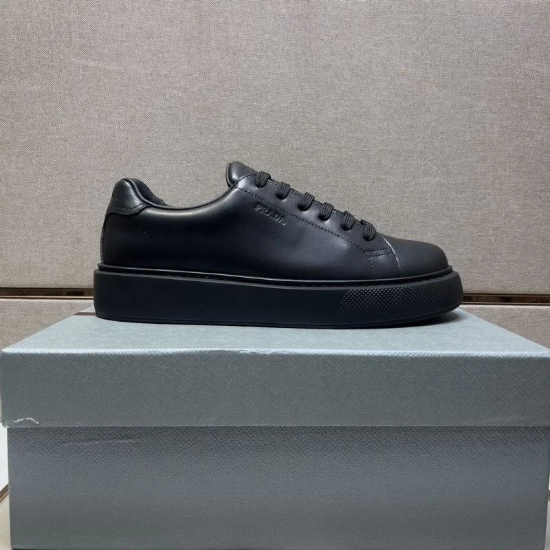 Prada Low Shoes ZipUp 35417