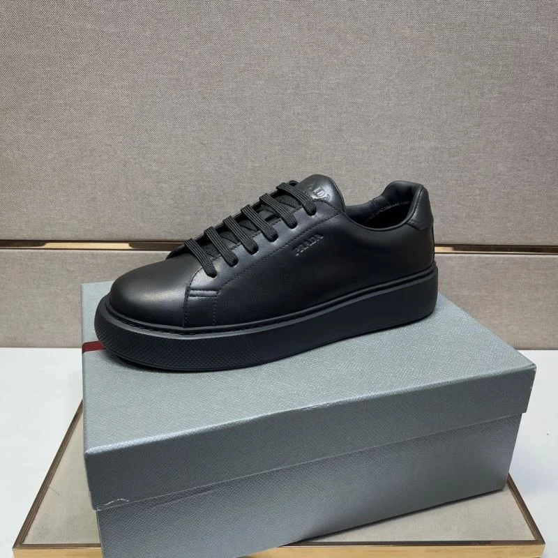 Prada Low Shoes ZipUp 35417