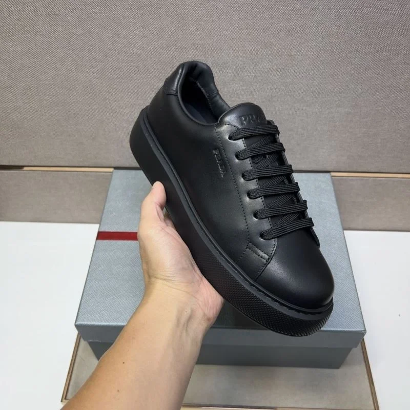 Prada Low Shoes ZipUp 35417