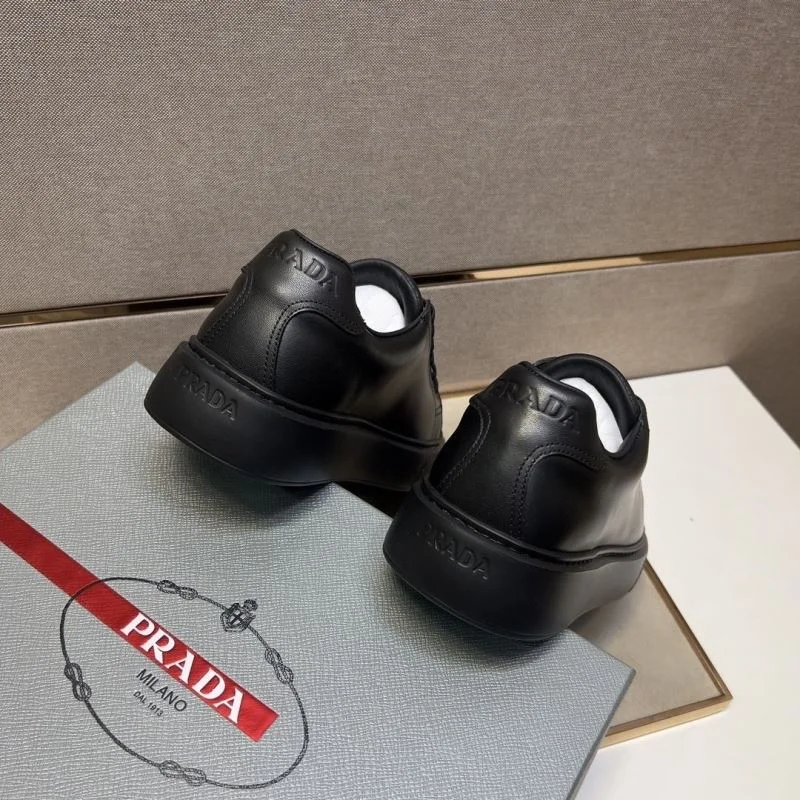 Prada Low Shoes ZipUp 35417