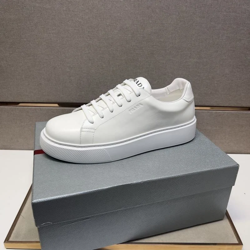 Comfortable Prada Low Shoes 35422