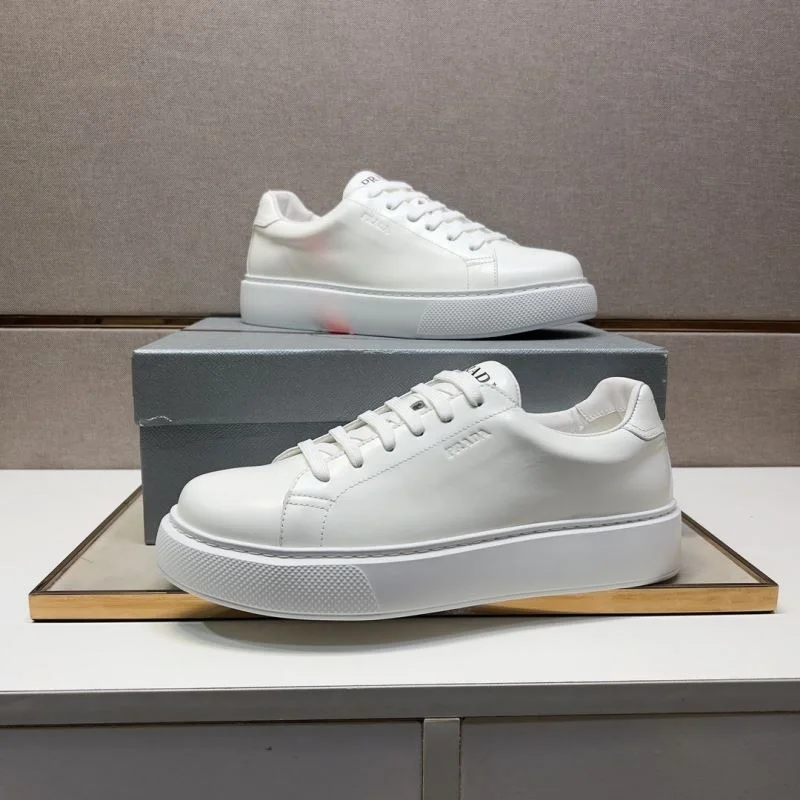 Comfortable Prada Low Shoes 35422