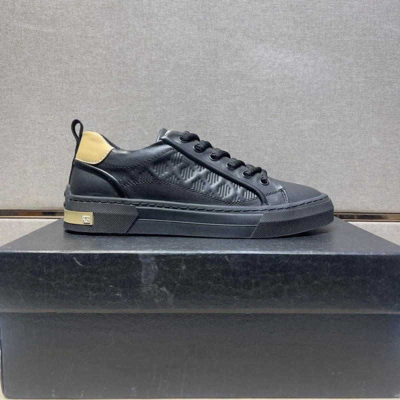 FashionForward Prada Low Shoes 35392