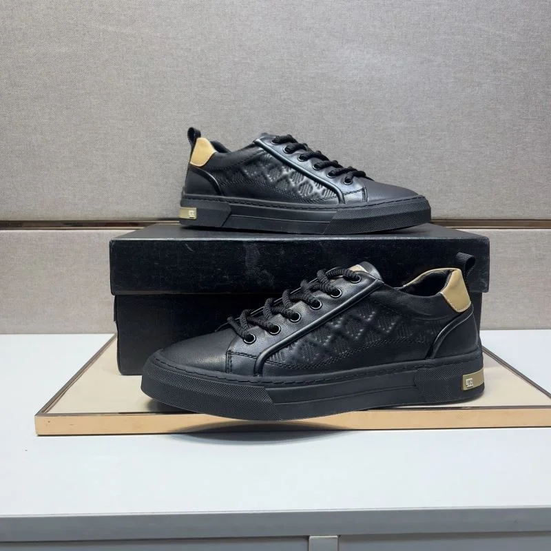FashionForward Prada Low Shoes 35392
