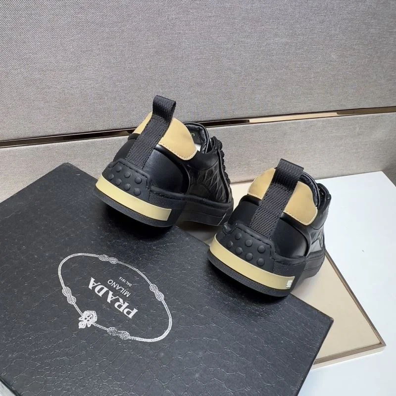 FashionForward Prada Low Shoes 35392
