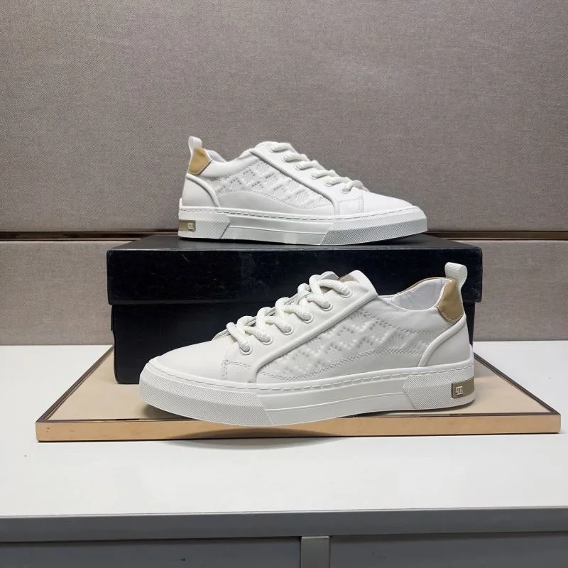 UrbanStyle Prada Low Shoes 35394