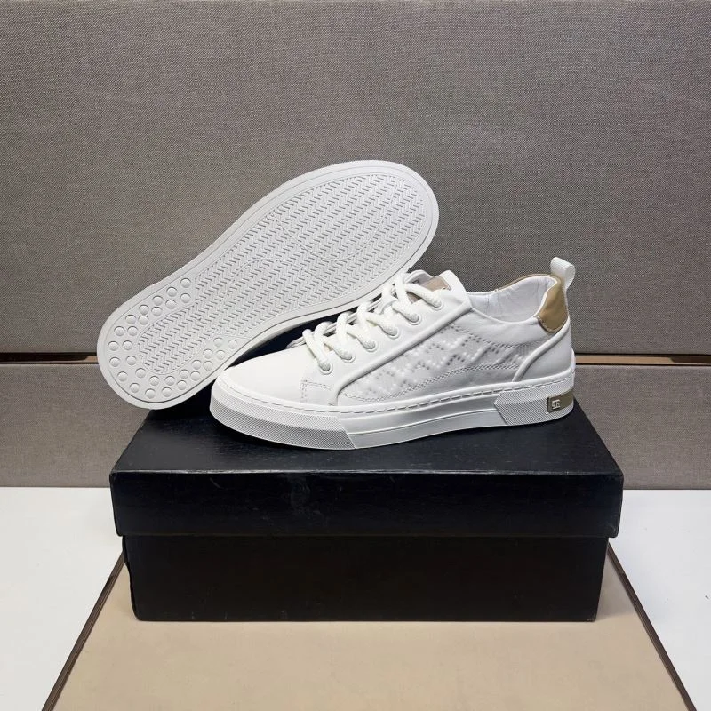 UrbanStyle Prada Low Shoes 35394