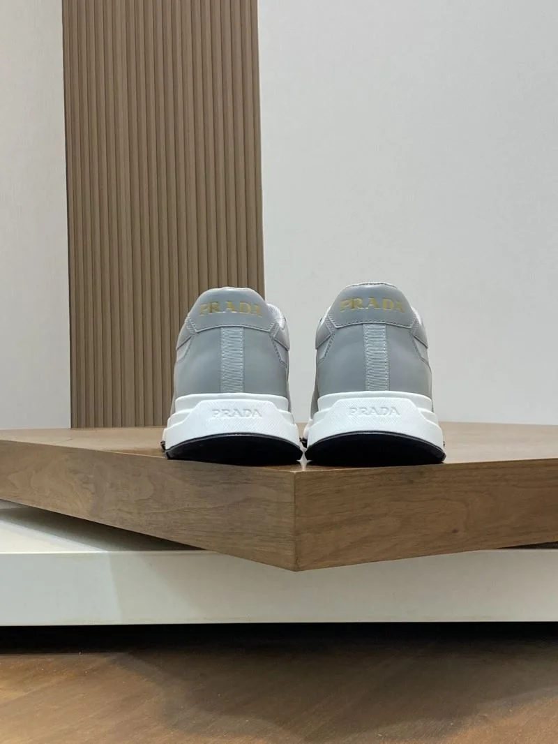 Prada Low Shoes Minimalist 35399