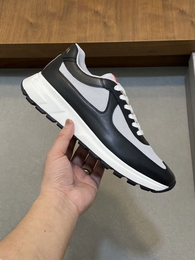 Breathable Prada Low Shoes 35405