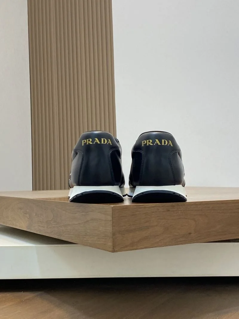 Prada Low Shoes Durable 35396