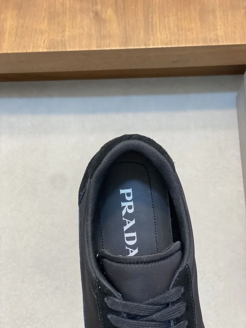 MultiPurpose Prada Low Shoes 35393