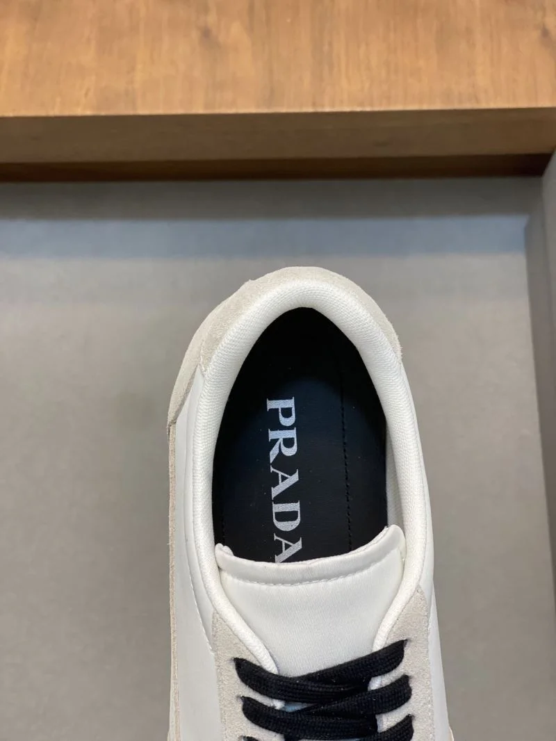 Prada Low Shoes Colorful 35389
