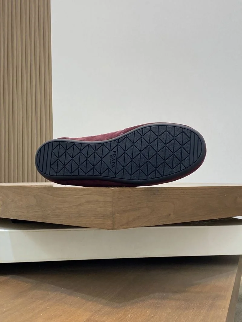 Prada Low Shoes Premium 35400