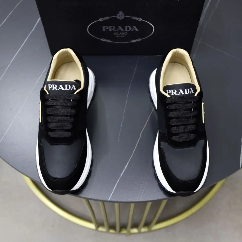 Reliable Prada Low Shoes 35418
